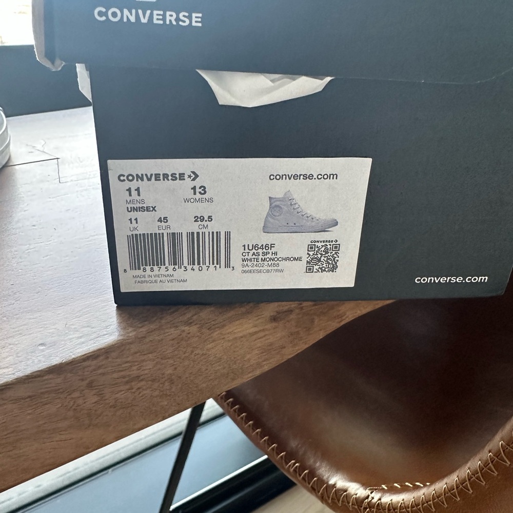NWOT converse chuck taylor all star canvas shoes white